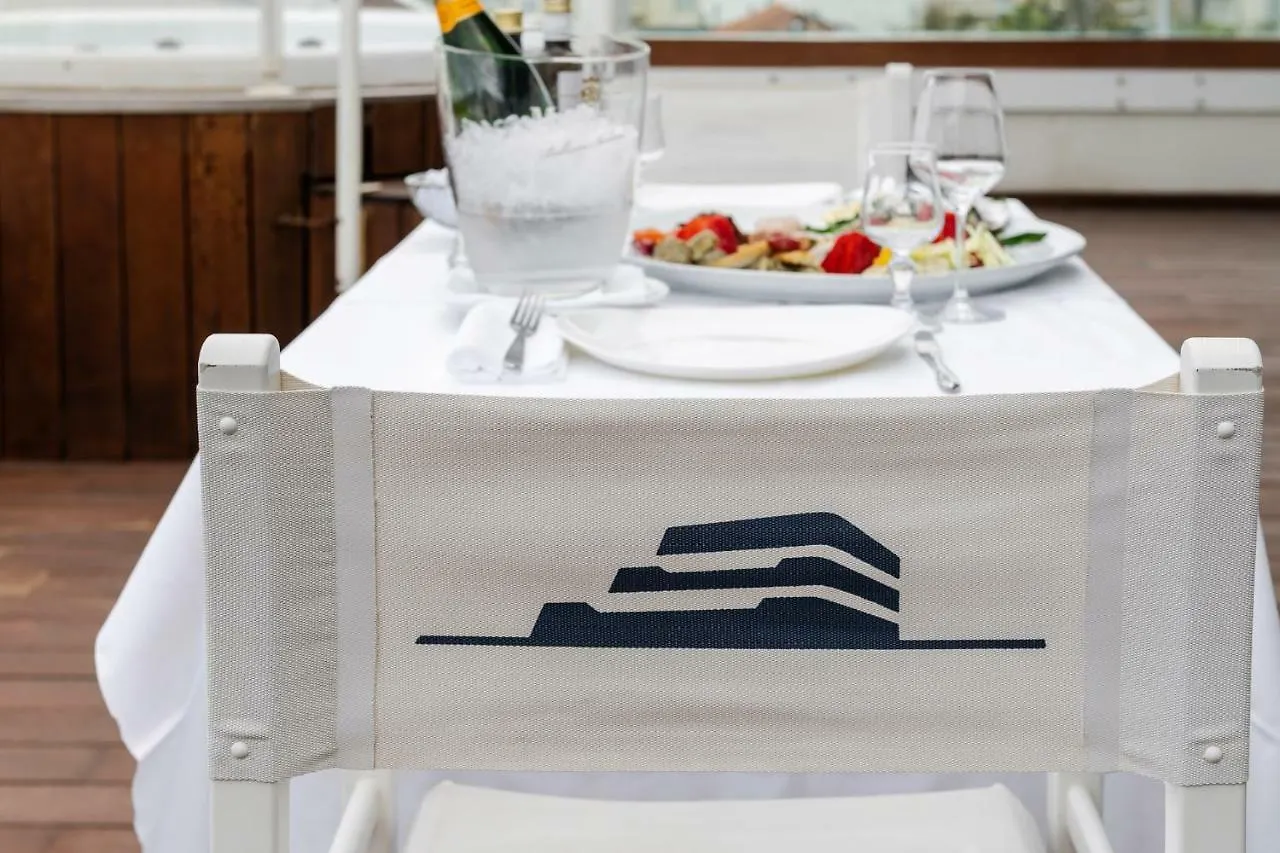 T-Suite Hotel