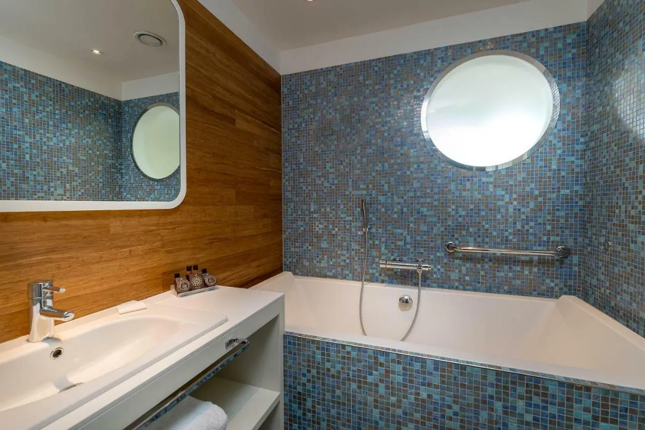 T-Suite Hotel