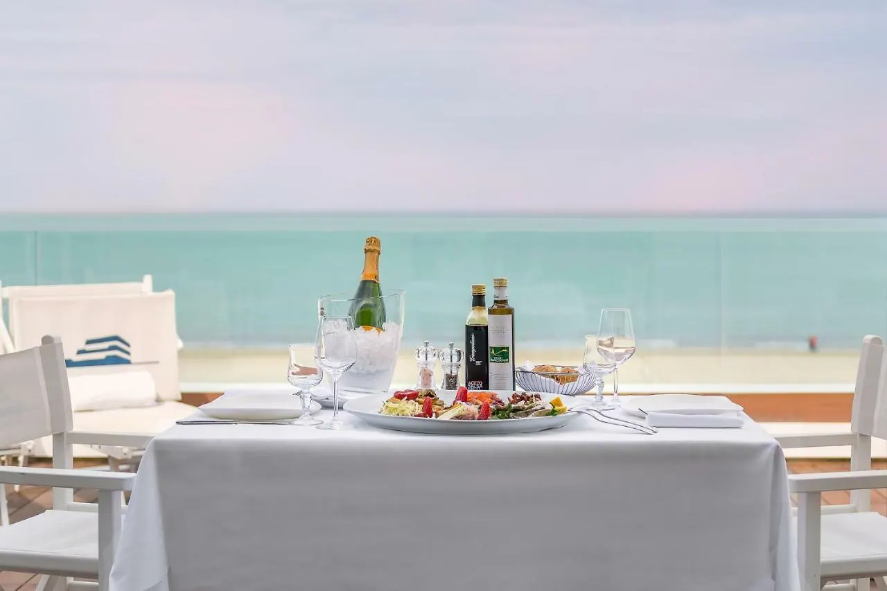 T-Suite Hotel 4*, Riccione
