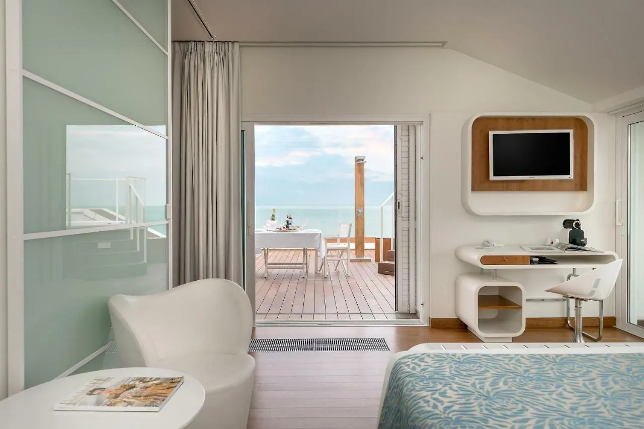 ****  T-Suite Hotel Италия